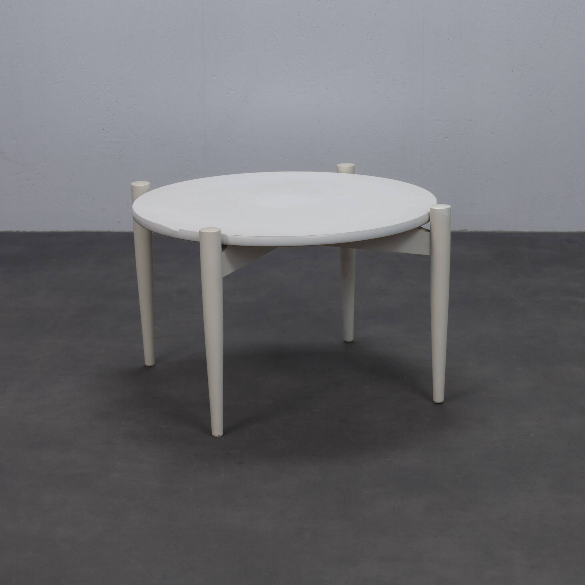 Table basse ronde, années 1970