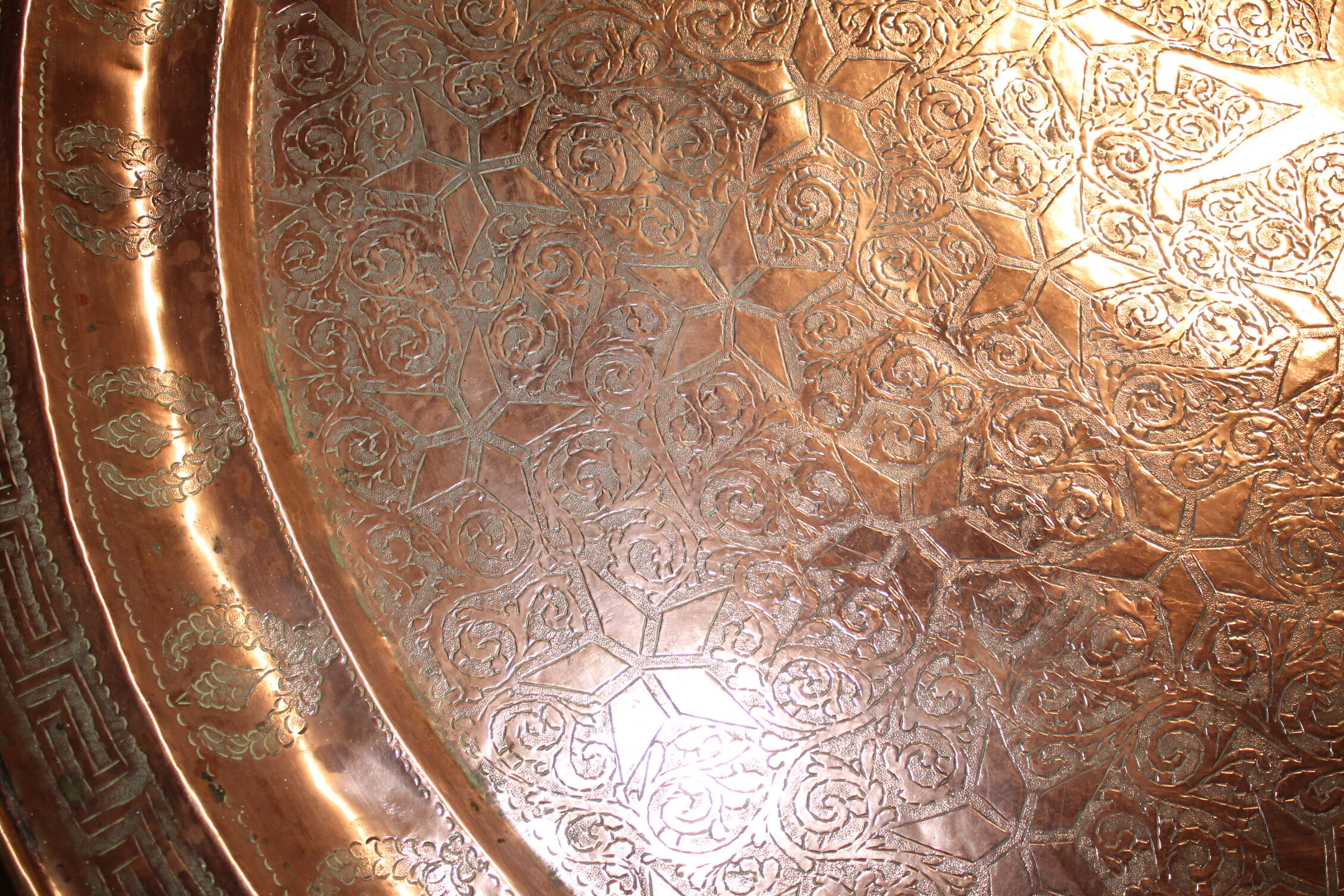 Former moroccan copper tray