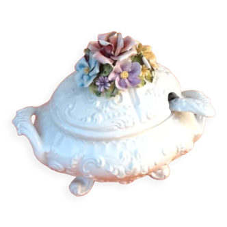 Italian tureen with its ladle white ceramic taken in flowers V.Bassano