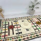 Handmade wool berber rug 250 x 150 cm