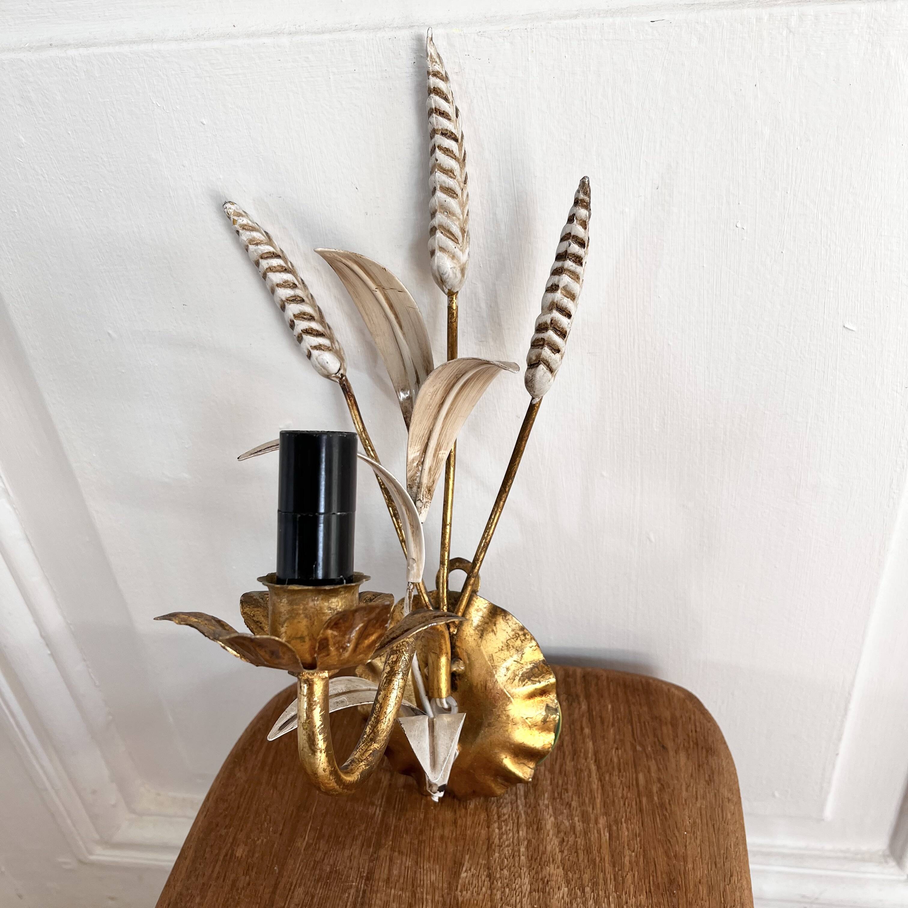 Golden wheat ear wall light