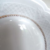 4 hollow dessert plates