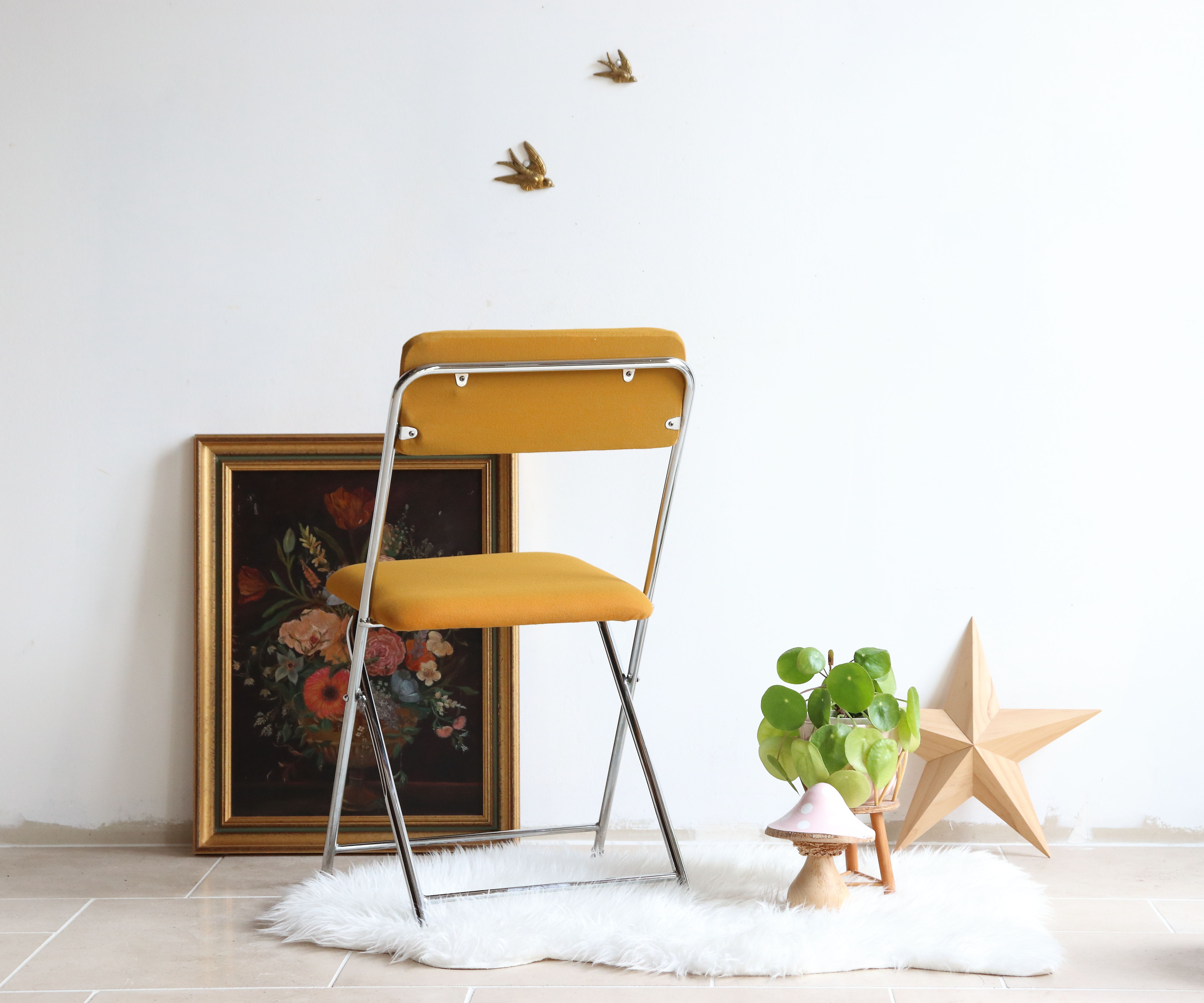 Pair of Eyrel 70s folding chairs in chrome metal and mustard fabric