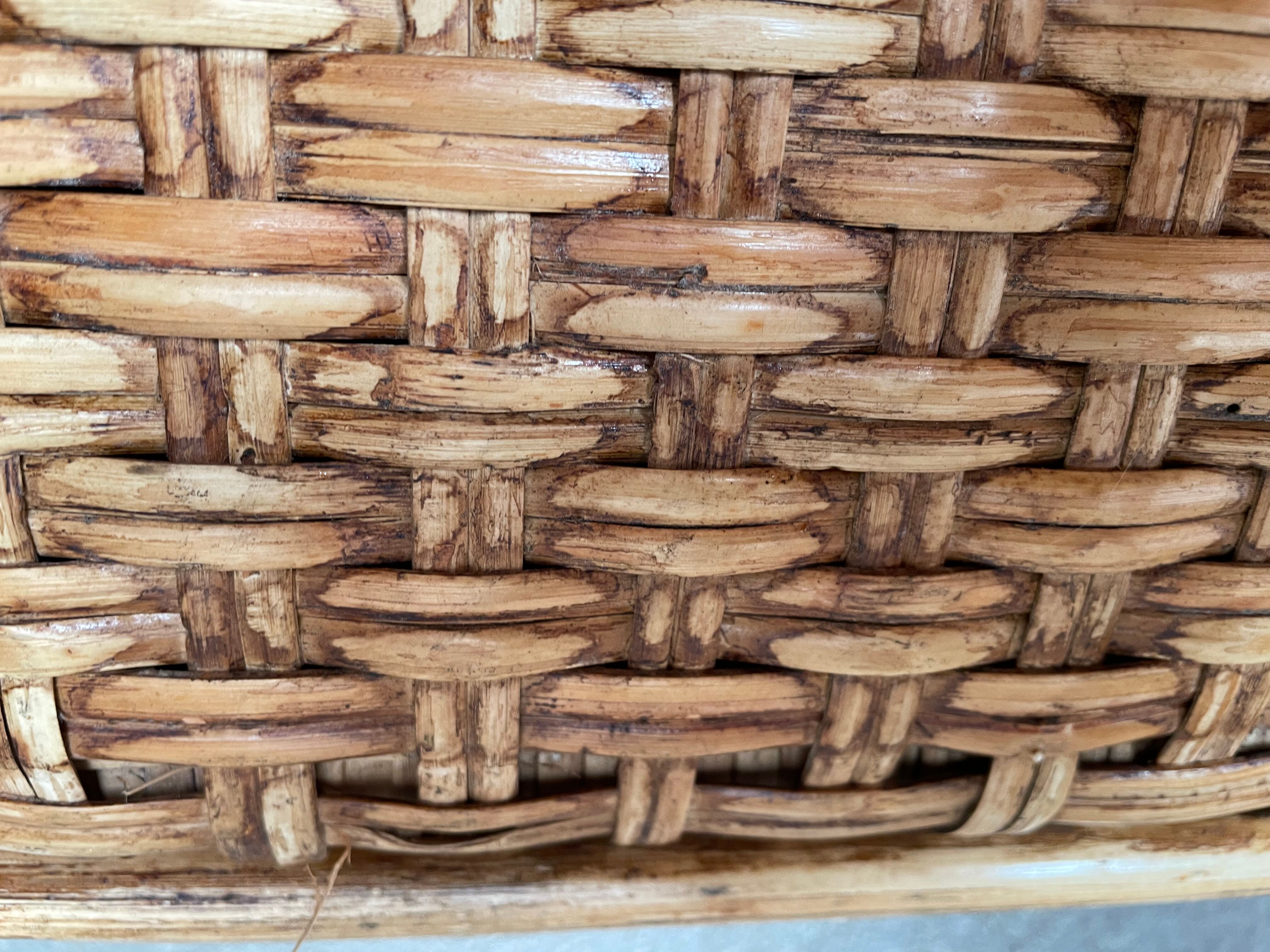 Coffee table braided rattan chest