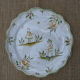 Plate decorated with grotesque