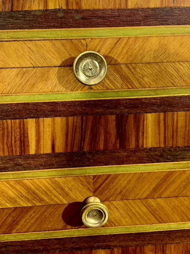 Louis XVI dressing table, rosewood and violet wood marquetry