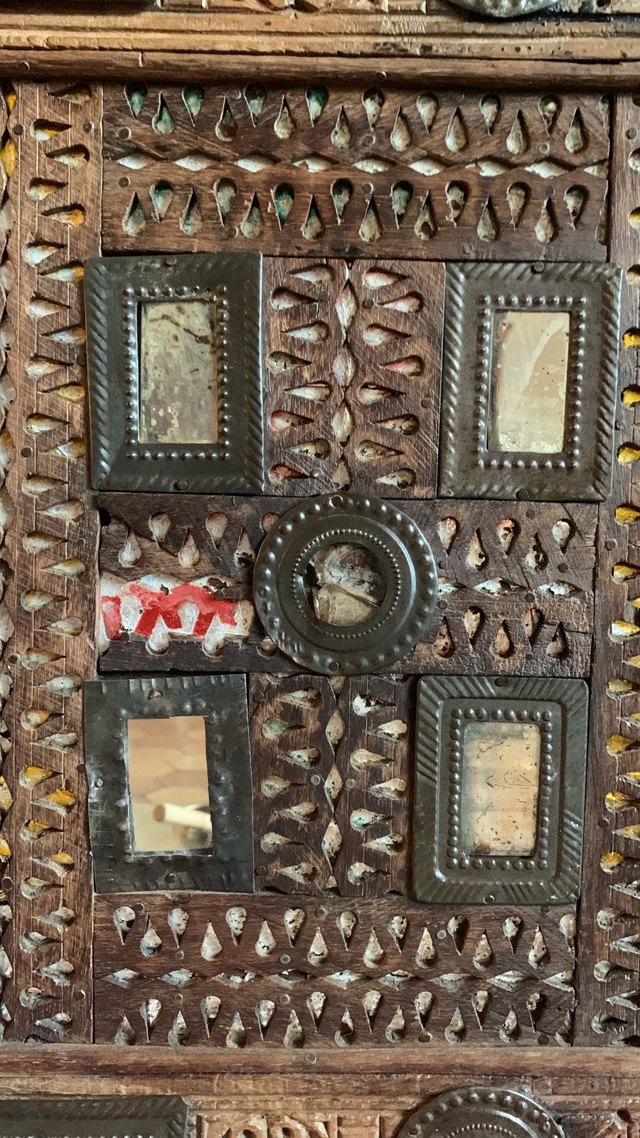 Ancient Indian furniture Damchiya