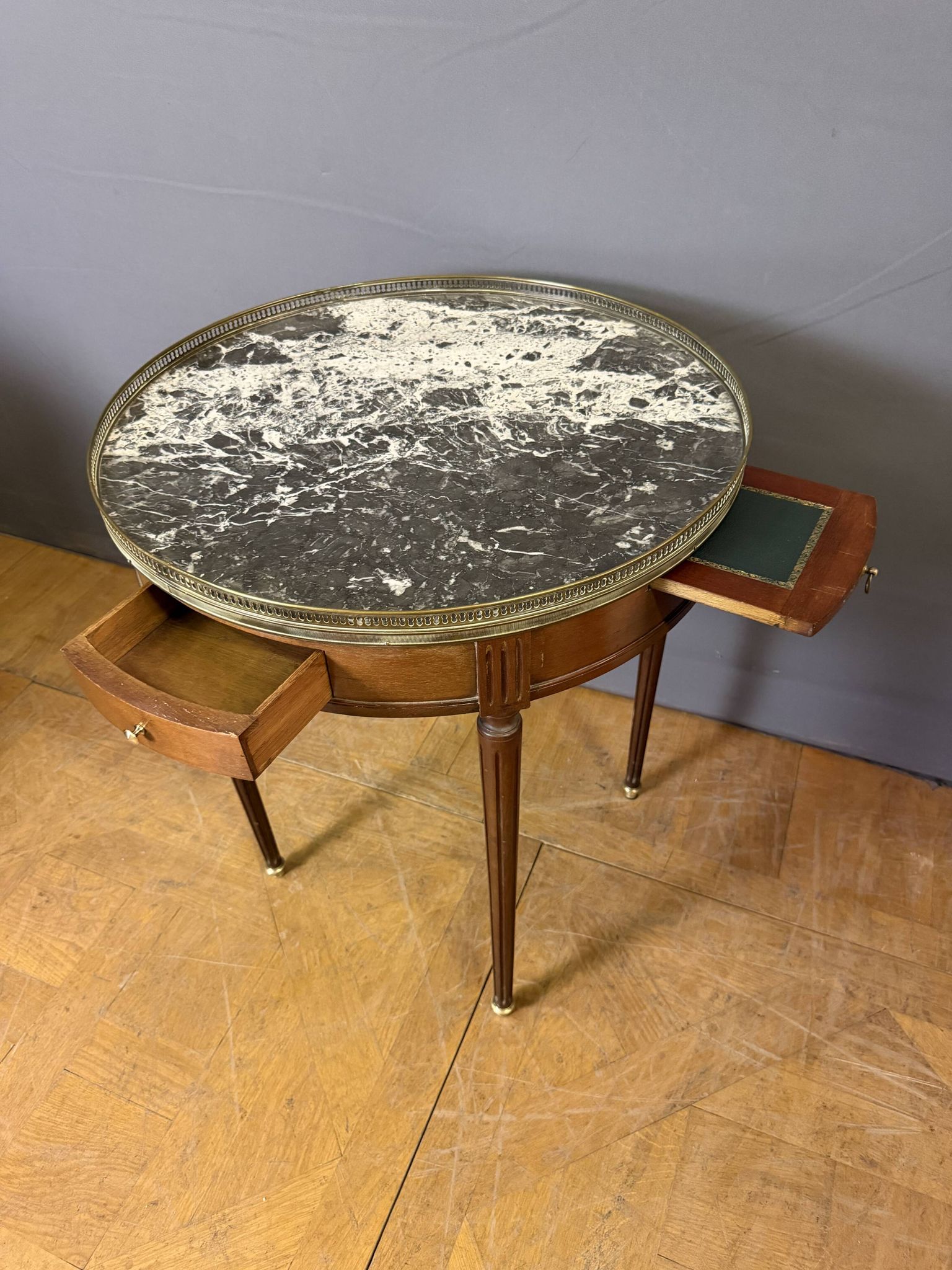 Table Bouillotte Louis XVI en Acajou XXème
