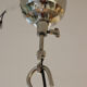 Suspension en nickel, style industriel.
