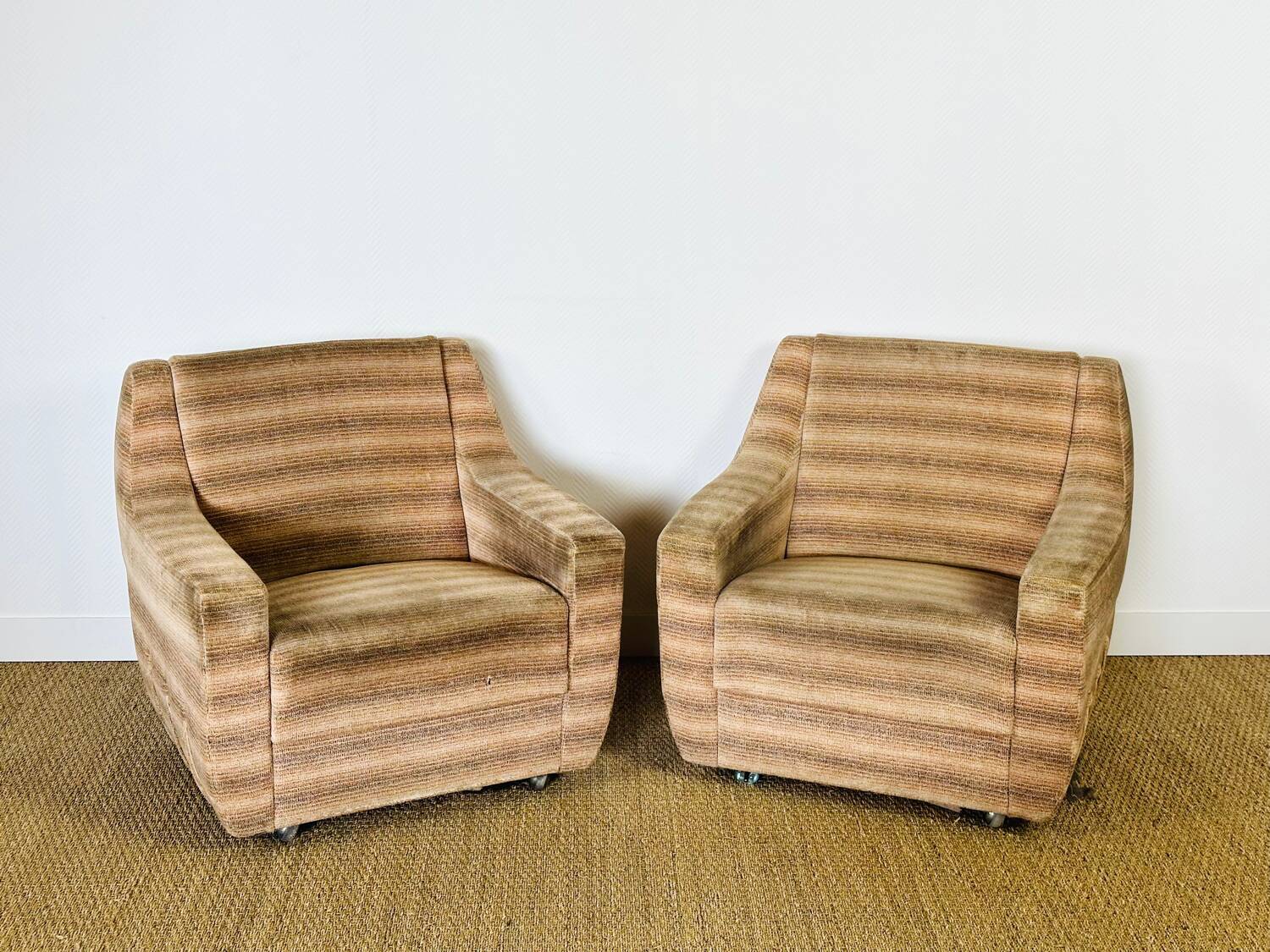2 vintage armchairs from the 1960s