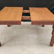 Lot table et ses 6 chaises Art déco de Saddier & fils