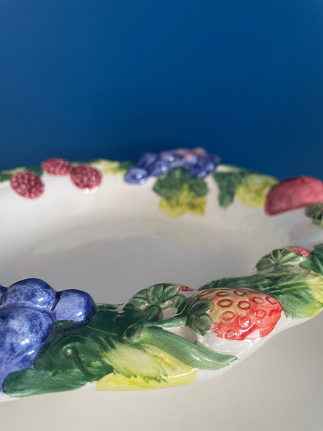 Fruit cup dish in slip