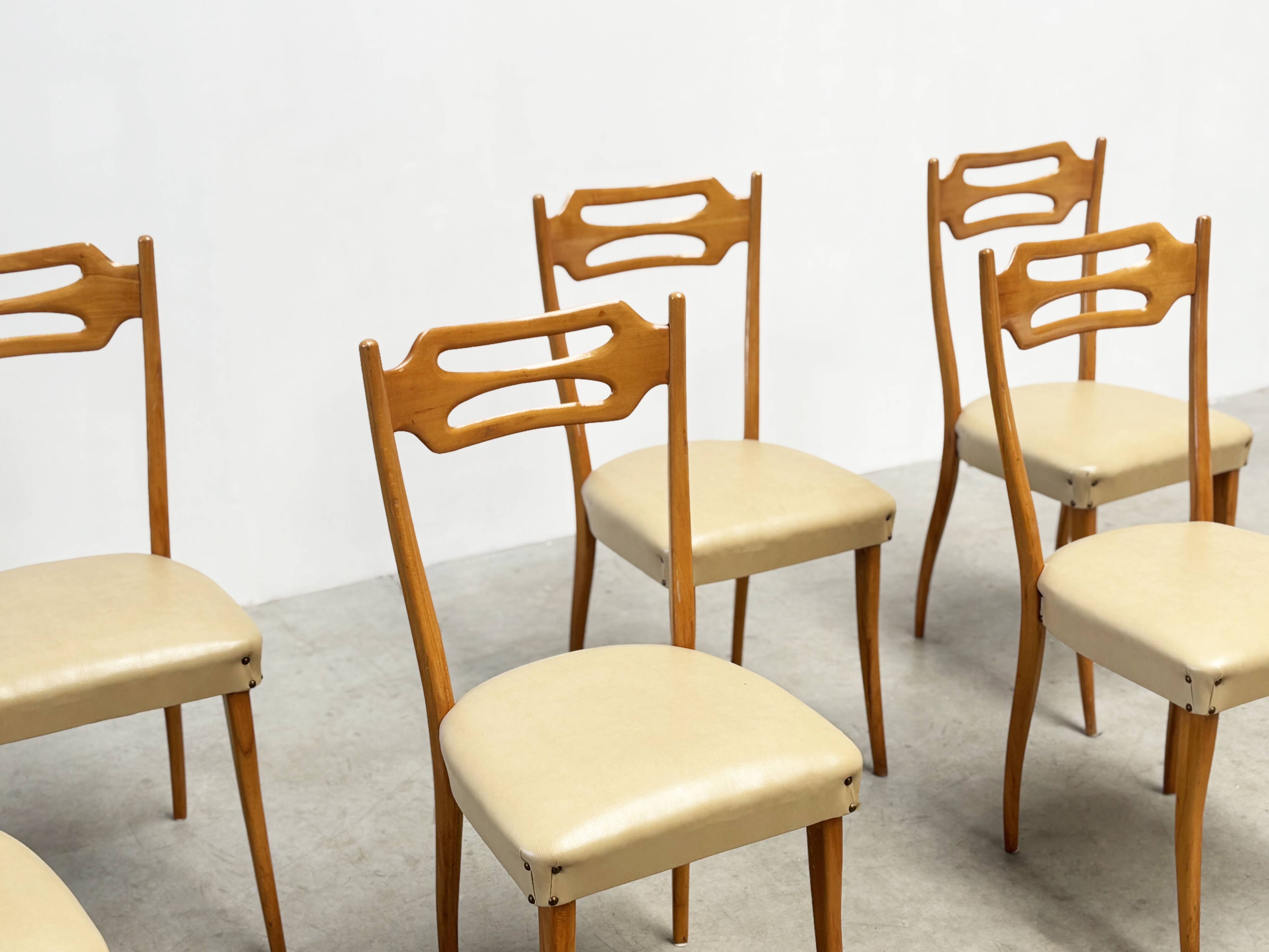 Set of six elegant Italian dining chairs