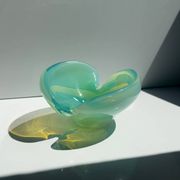 Vintage Murano uranium glass ashtray / vide poche, sommerso glass