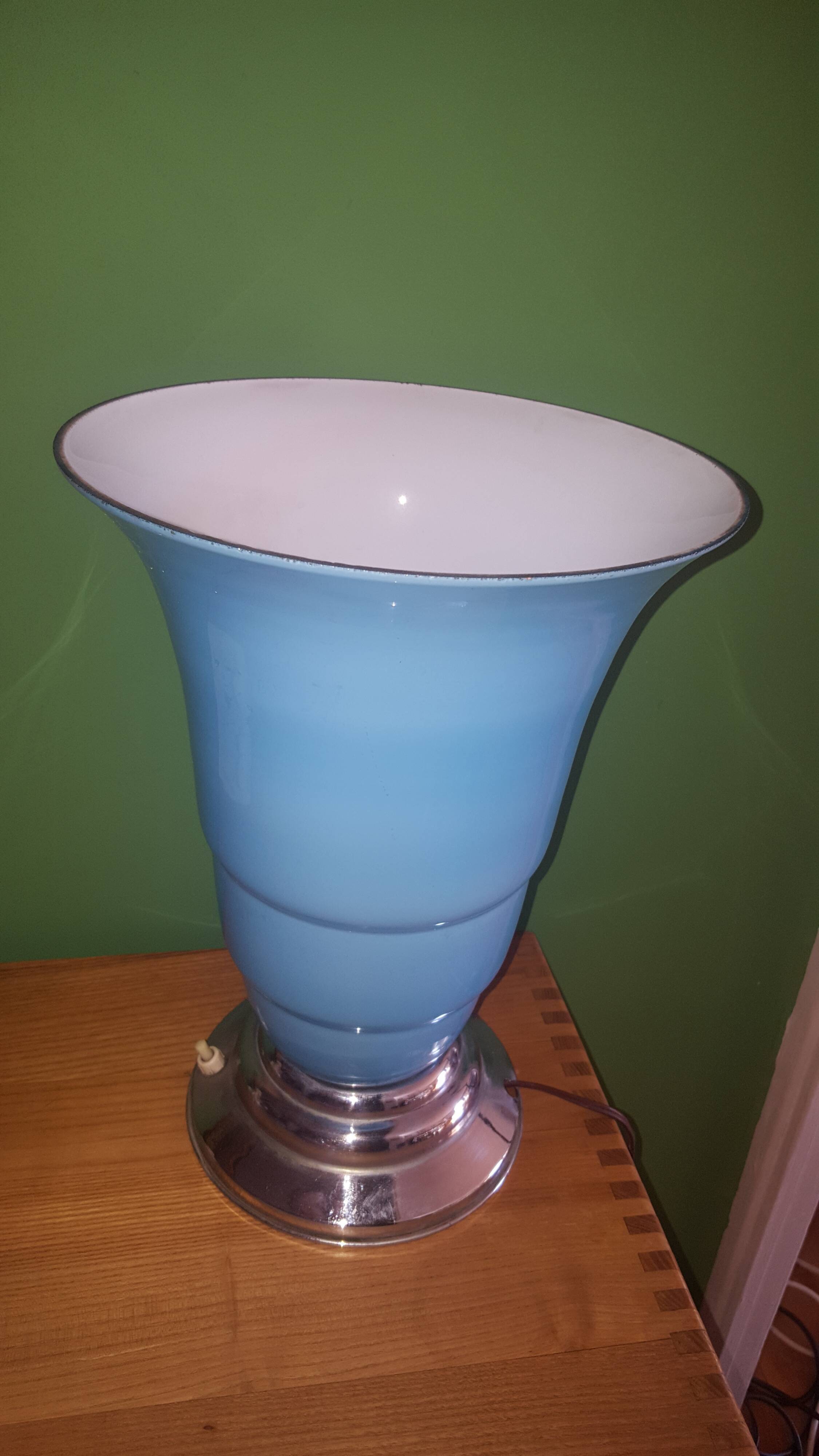 Art deco lamp in opaline