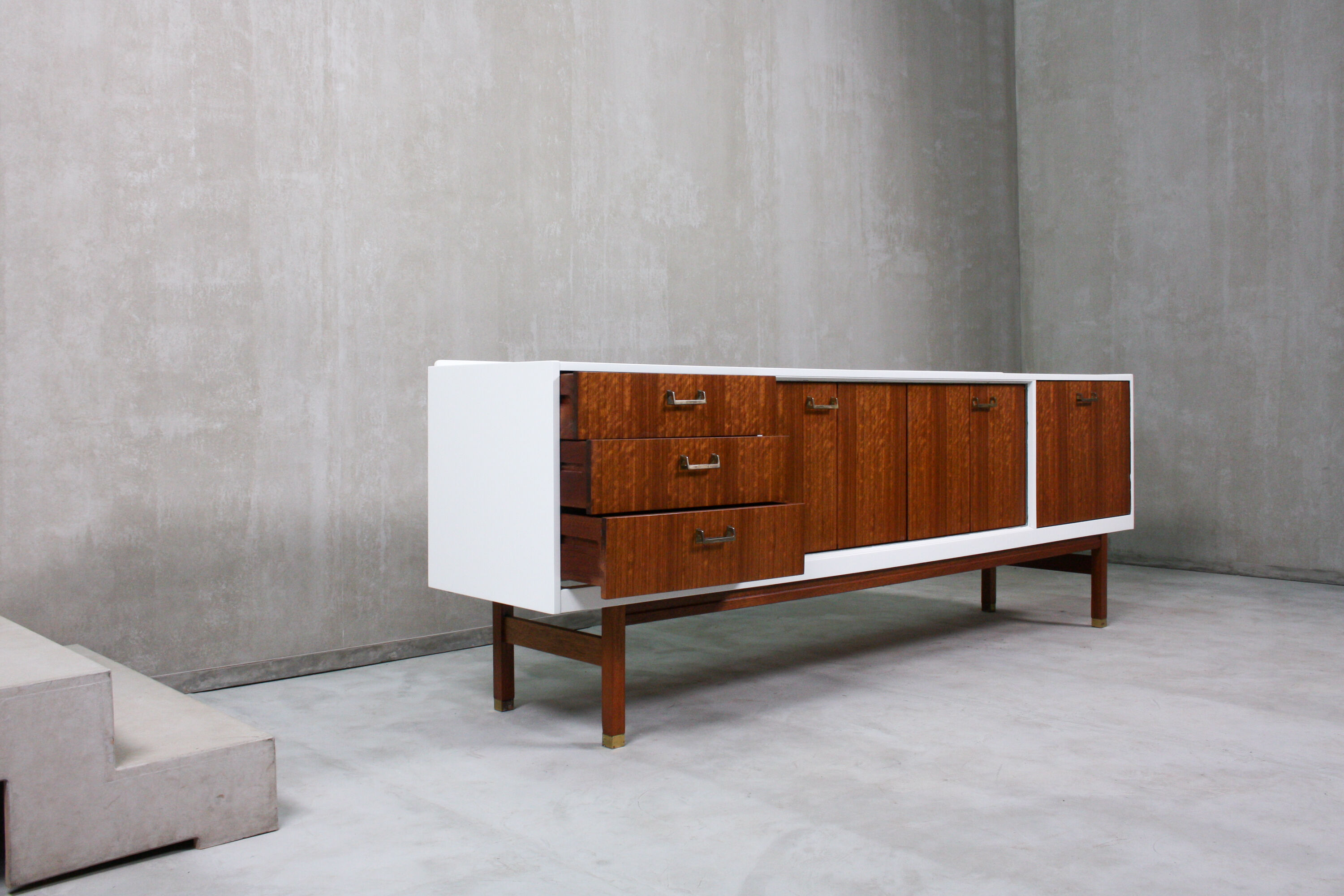 White lacquered long sideboard G Plan, 1960’s