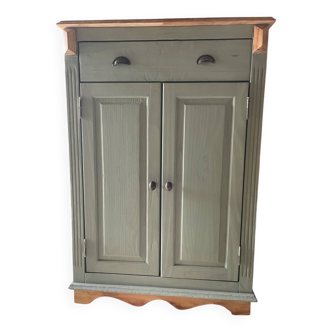 Small storage unit