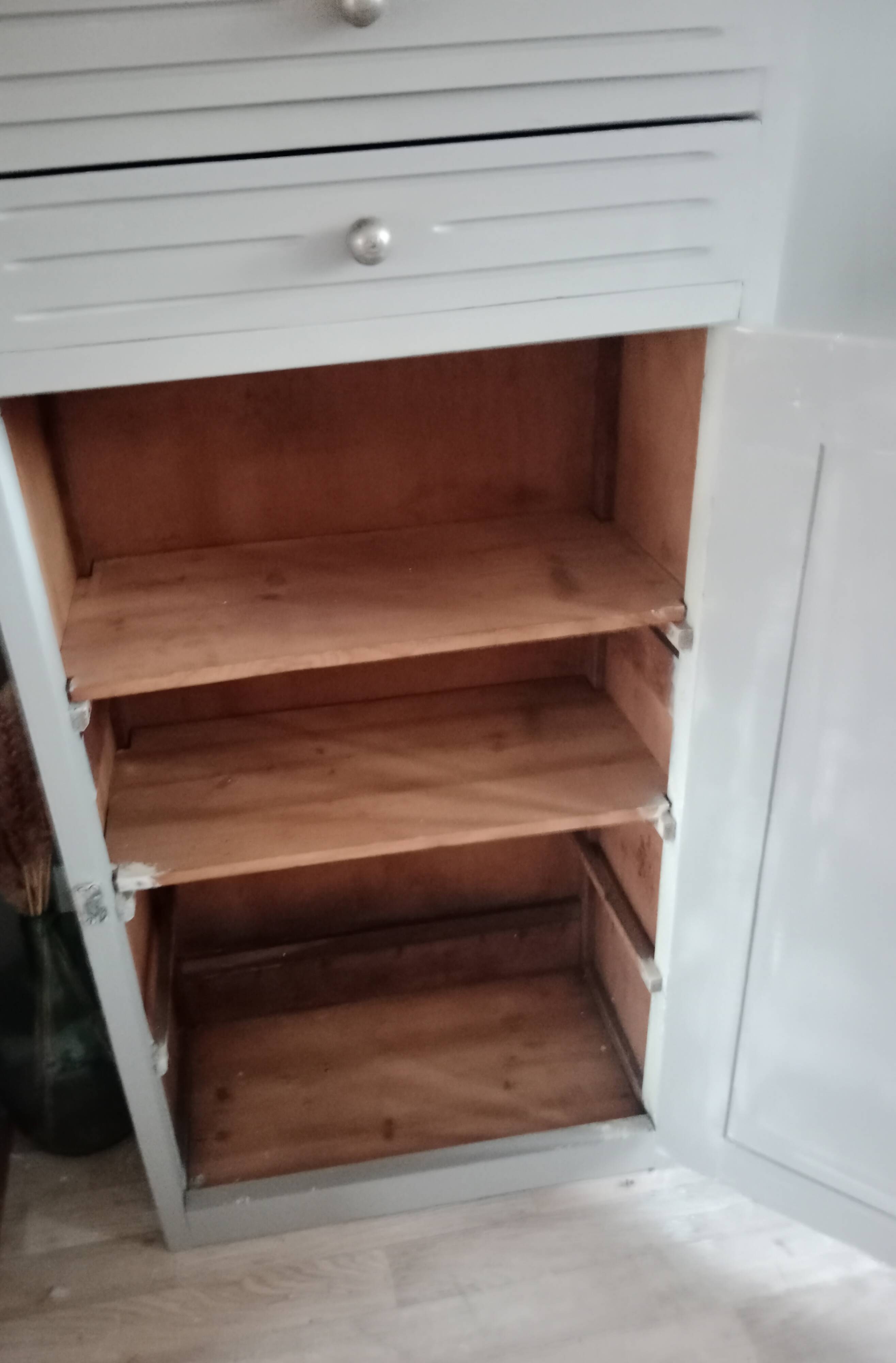 Parisian bonnetière