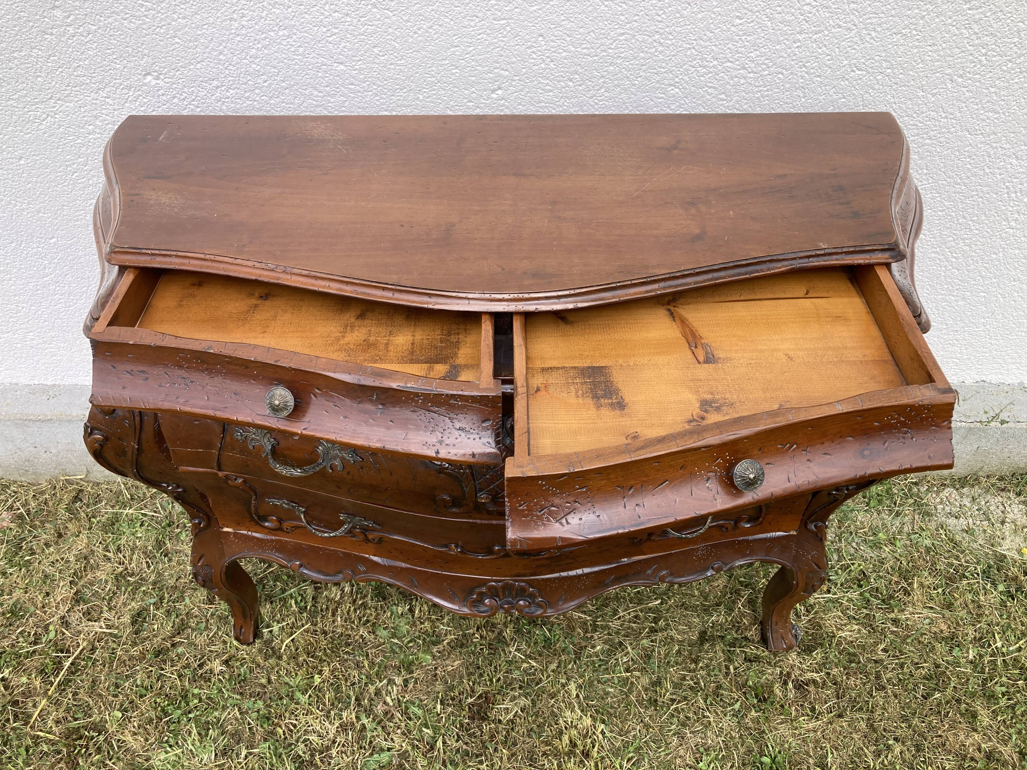 Louis XV style chest of drawers with four drawers