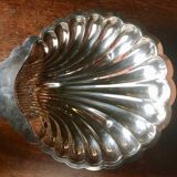 Dish scallops in silver metal