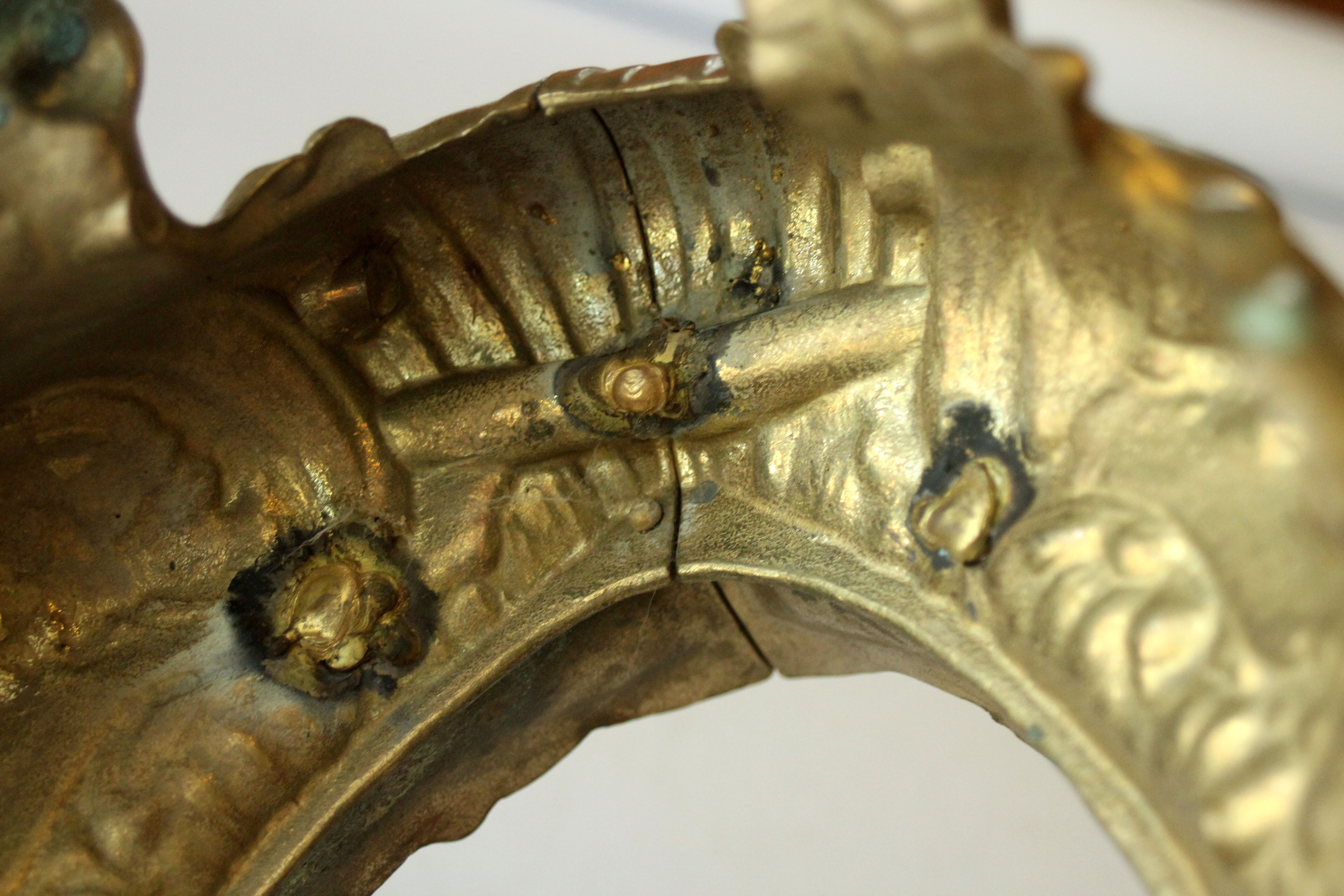 1900s Art Nouveau solid brass Jardinière with metal insert