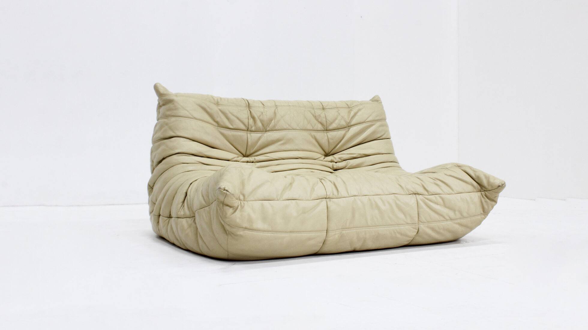 Vintage Togo Ligne Roset 2 seater sofa in leather by Michel Ducaroy