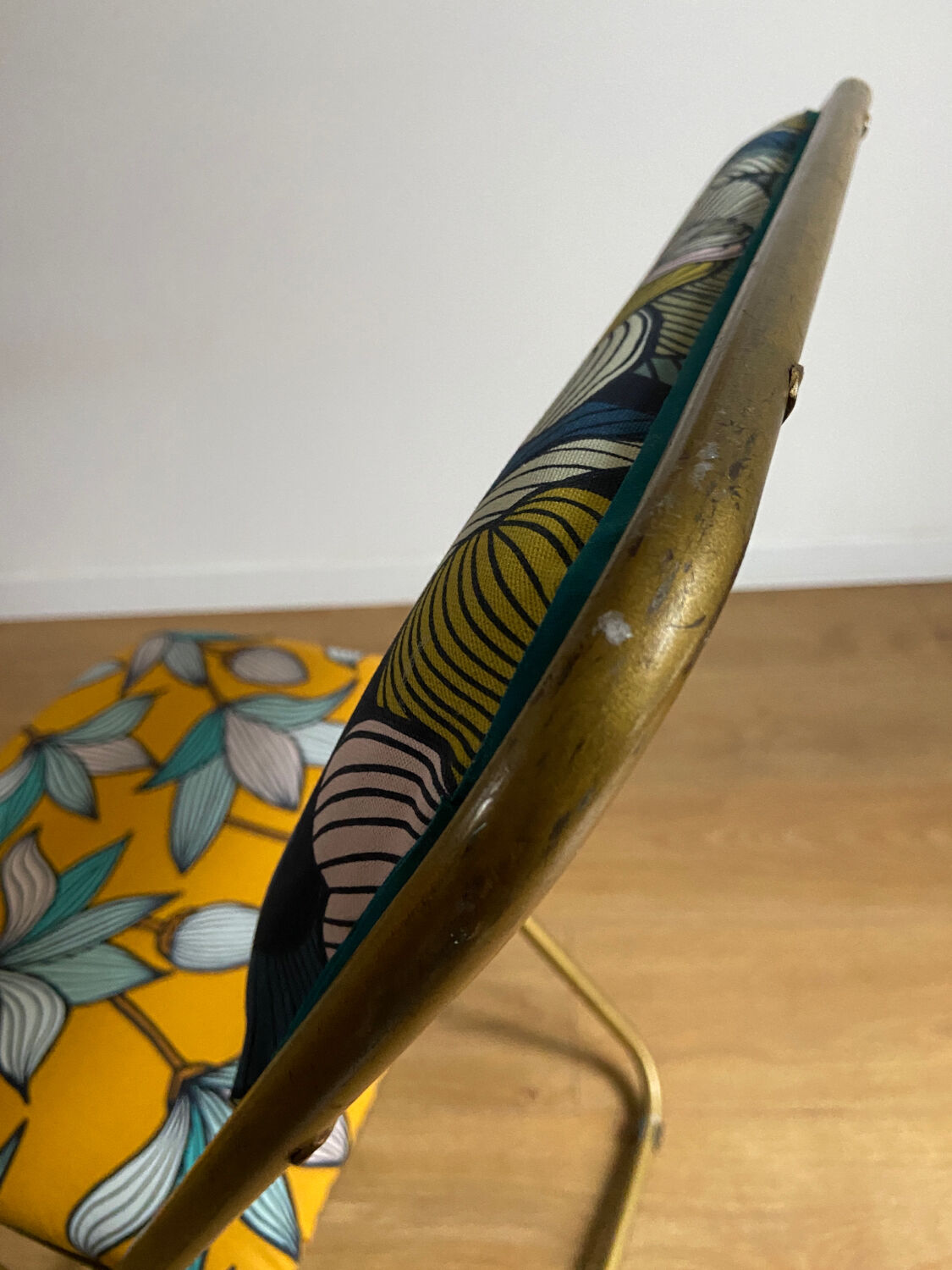 Vintage folding chair lafuma revisited yellow and blue floral fabrics