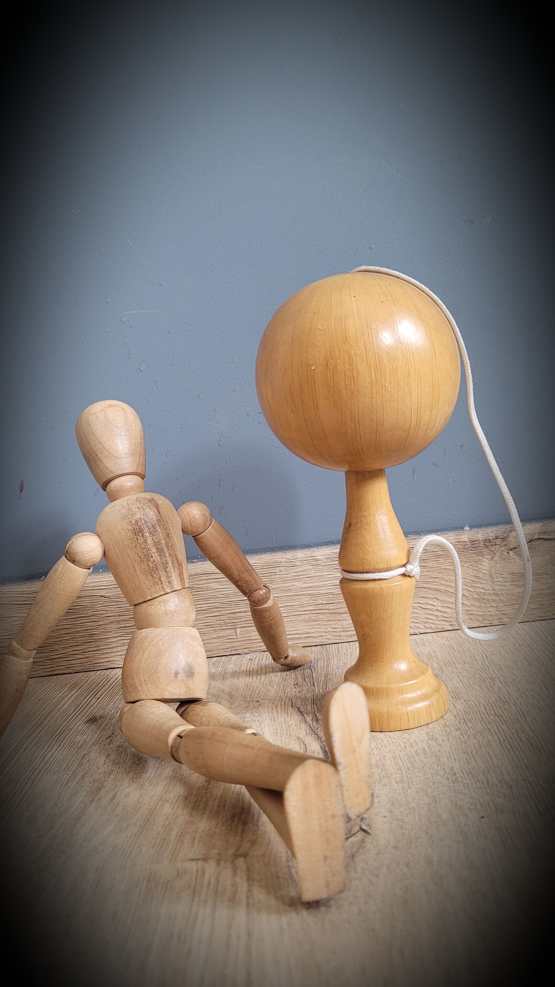 Bilboquet solid wood