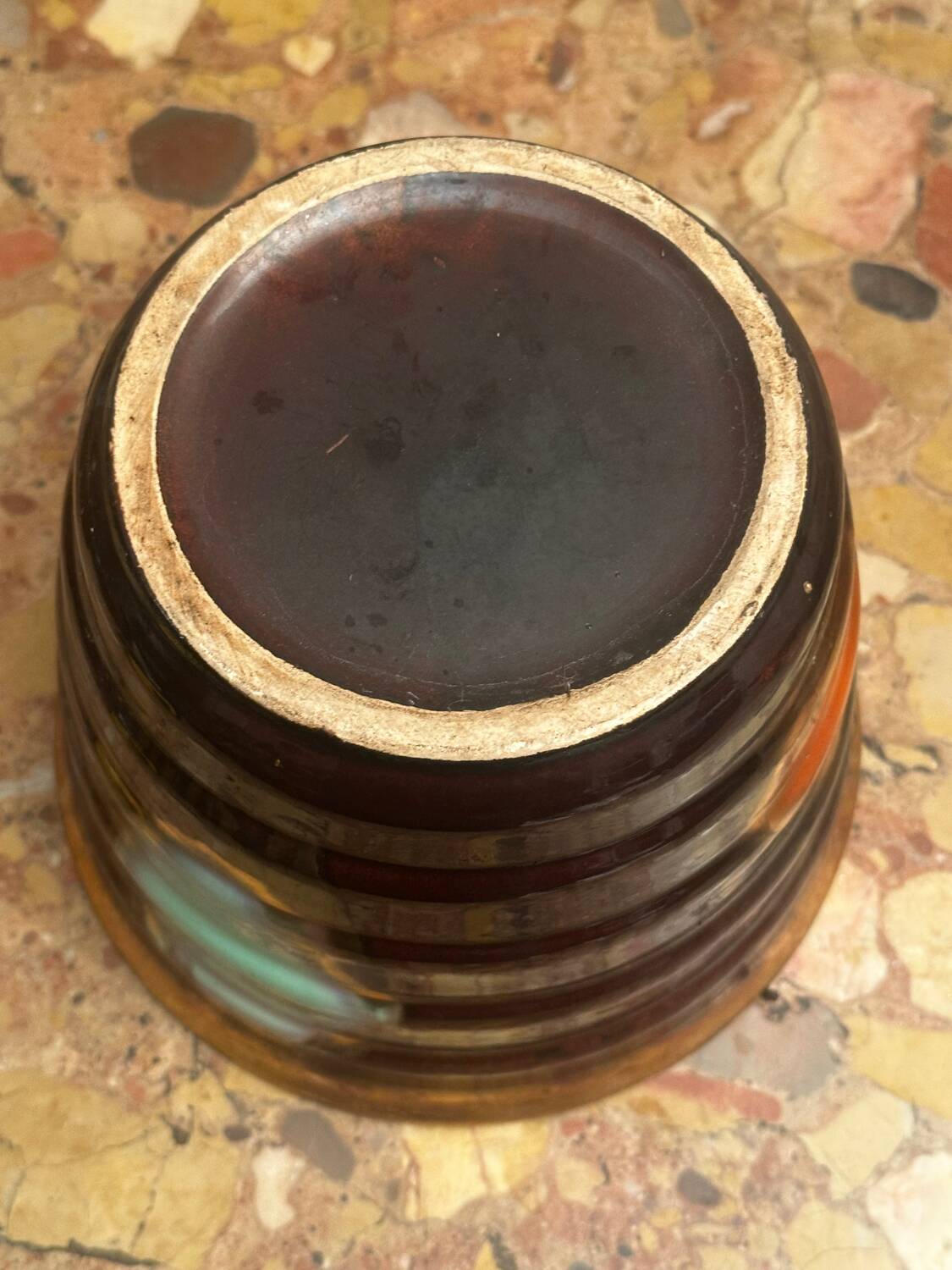 Vintage ribbed ceramic cache pot