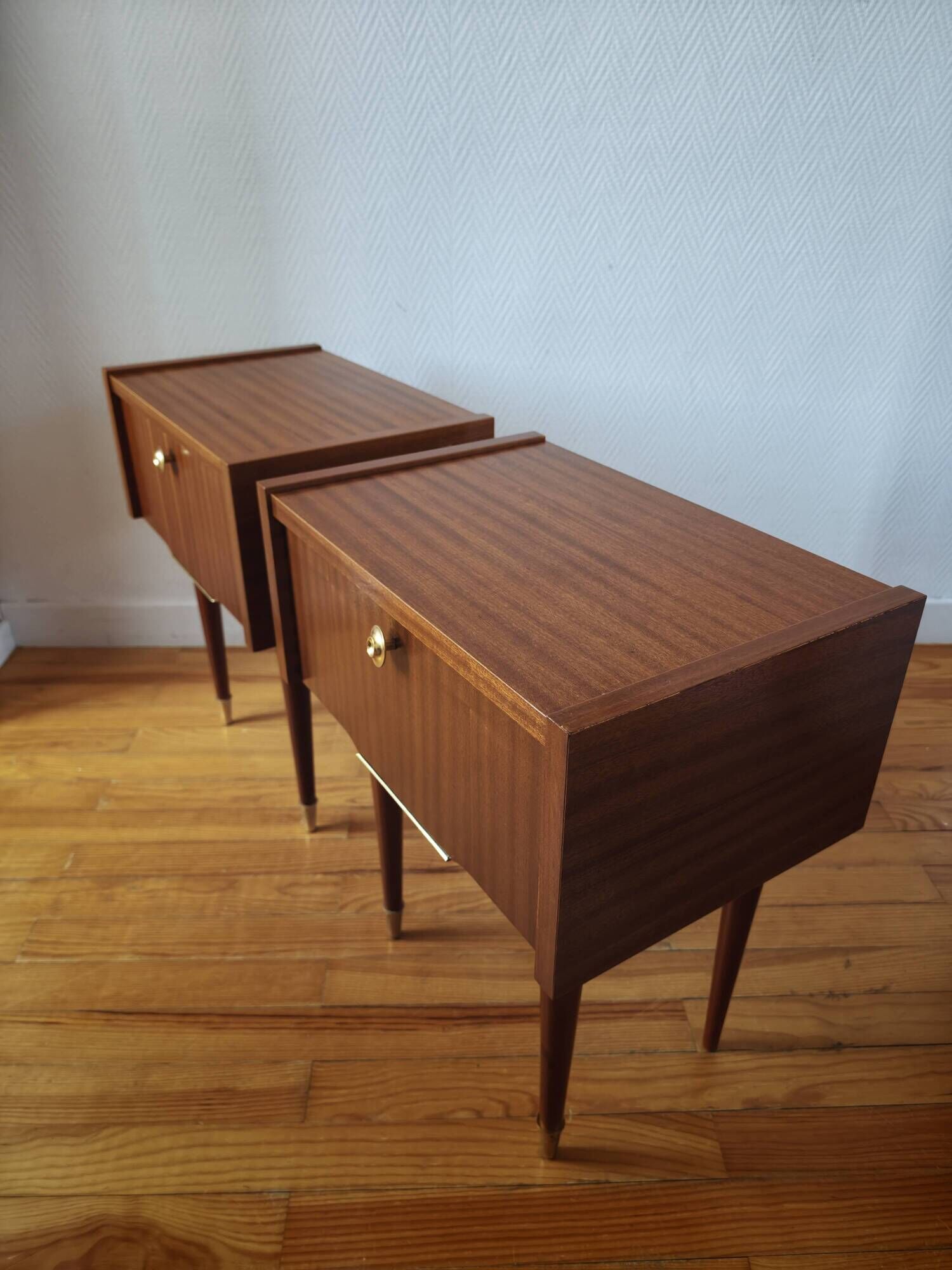Paire de tables de chevet Mid-Century