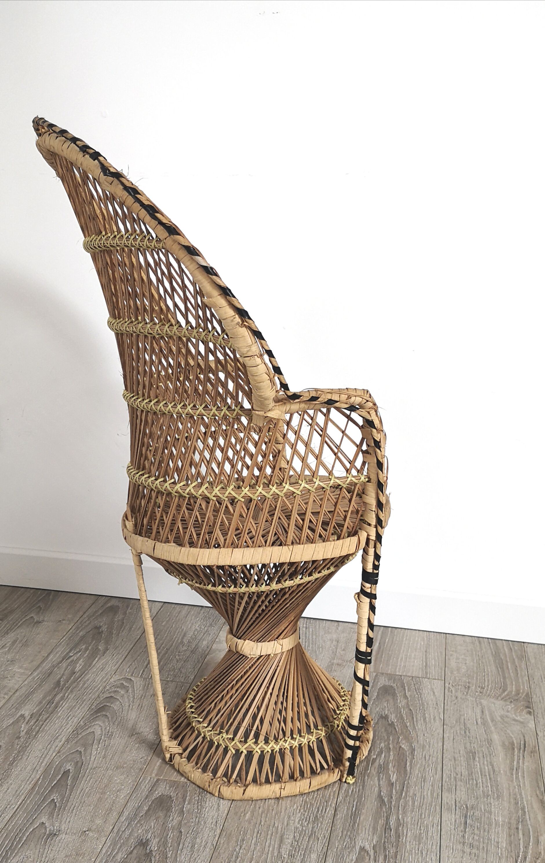 Emmanuelle child armchair 76cm