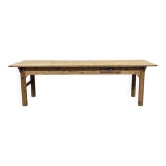 Farm table in fir from the early 20th century.