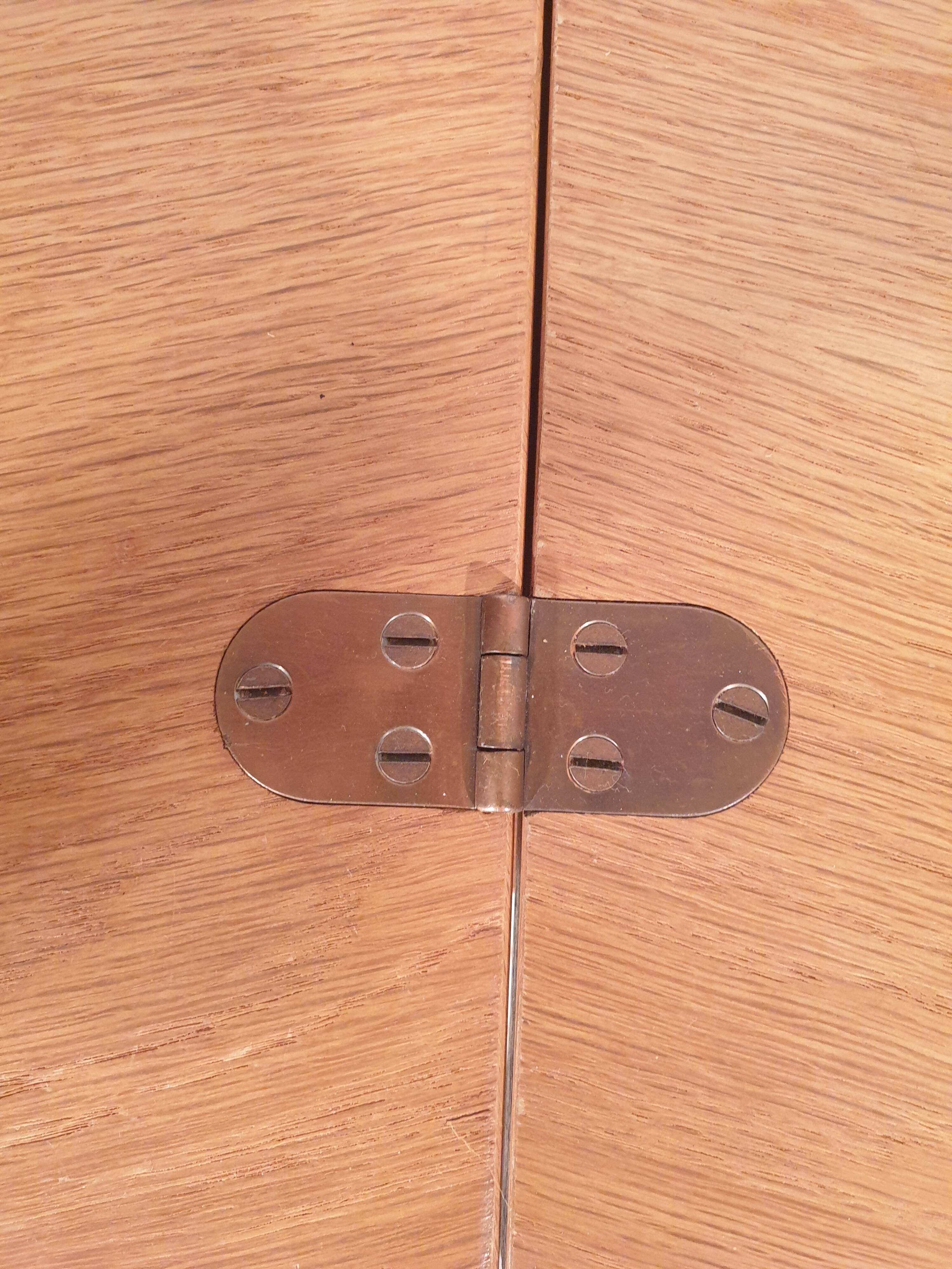 Furniture sewing machine