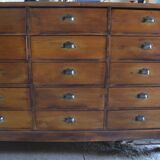 Trade cabinet with drawers