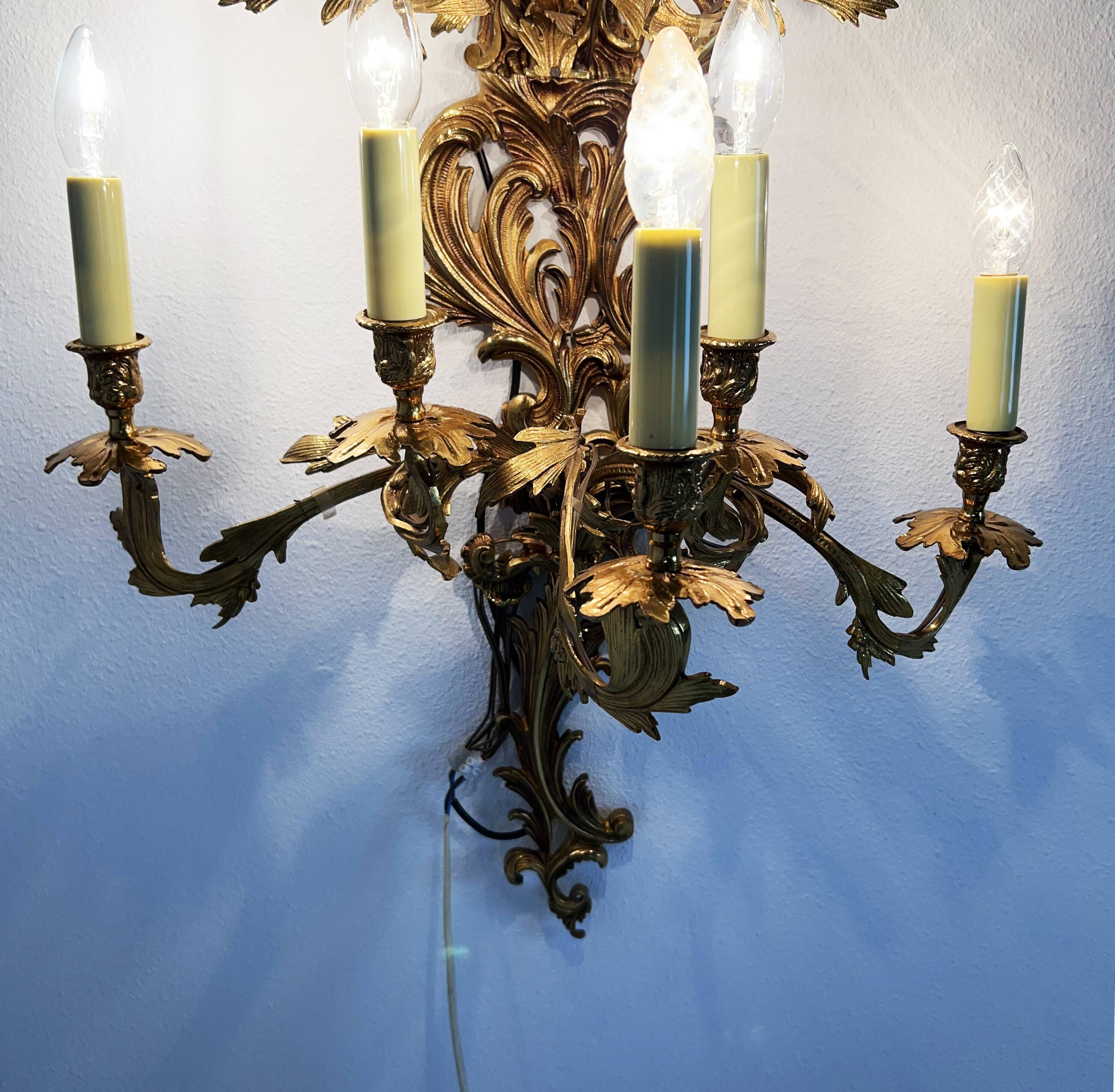 Louis XIV style brass wall lamp 9 arms