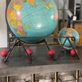 Wall coat holder vintage red balls