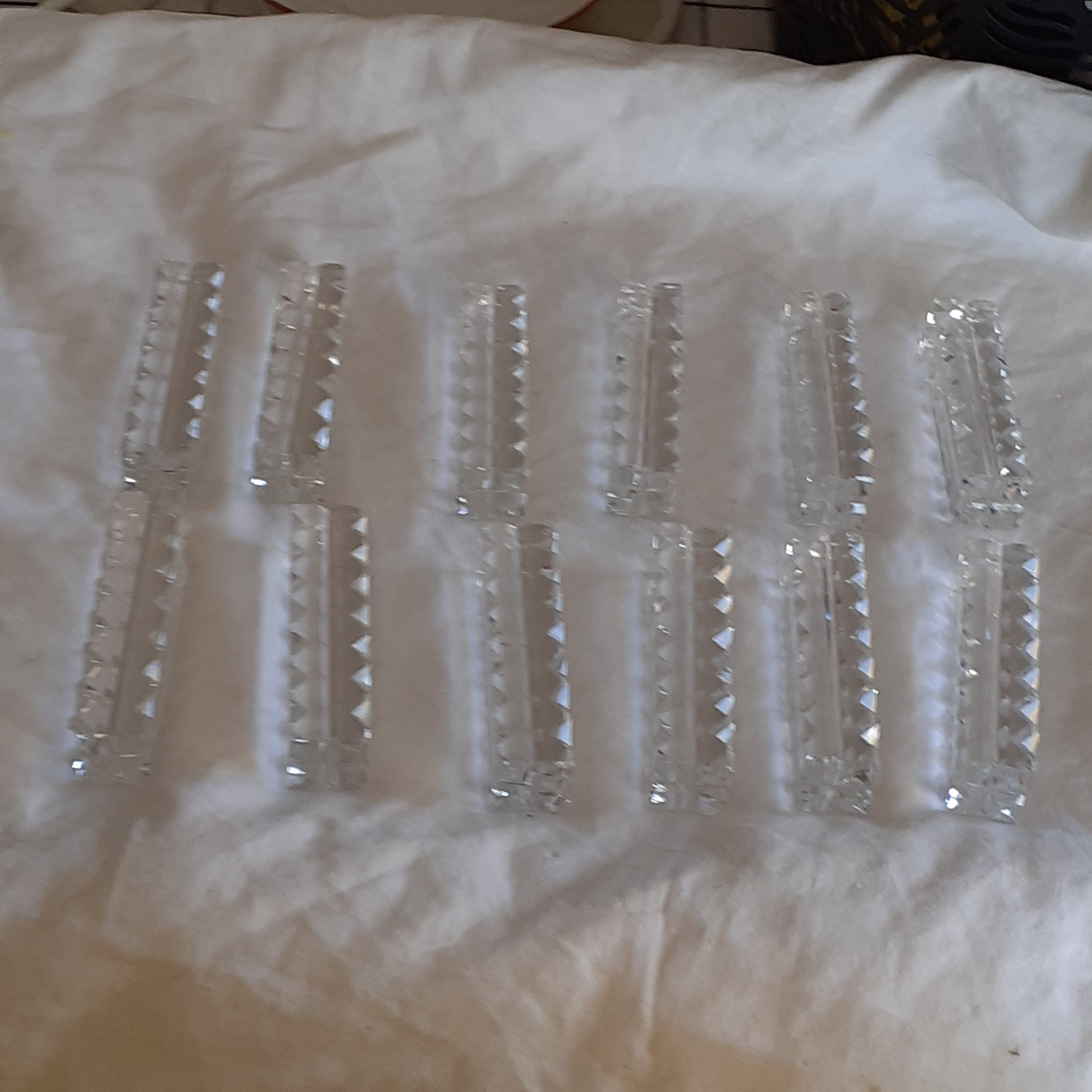 12 carved crystal knife holder. cristallerie lorraine