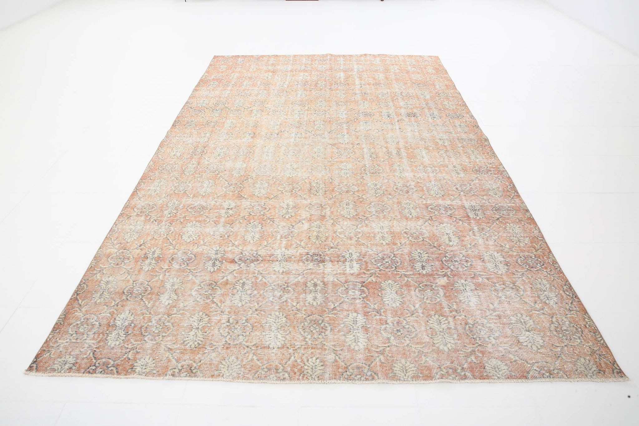 7x11 Muted Orange Classic Vintage Rug, 217x336Cm