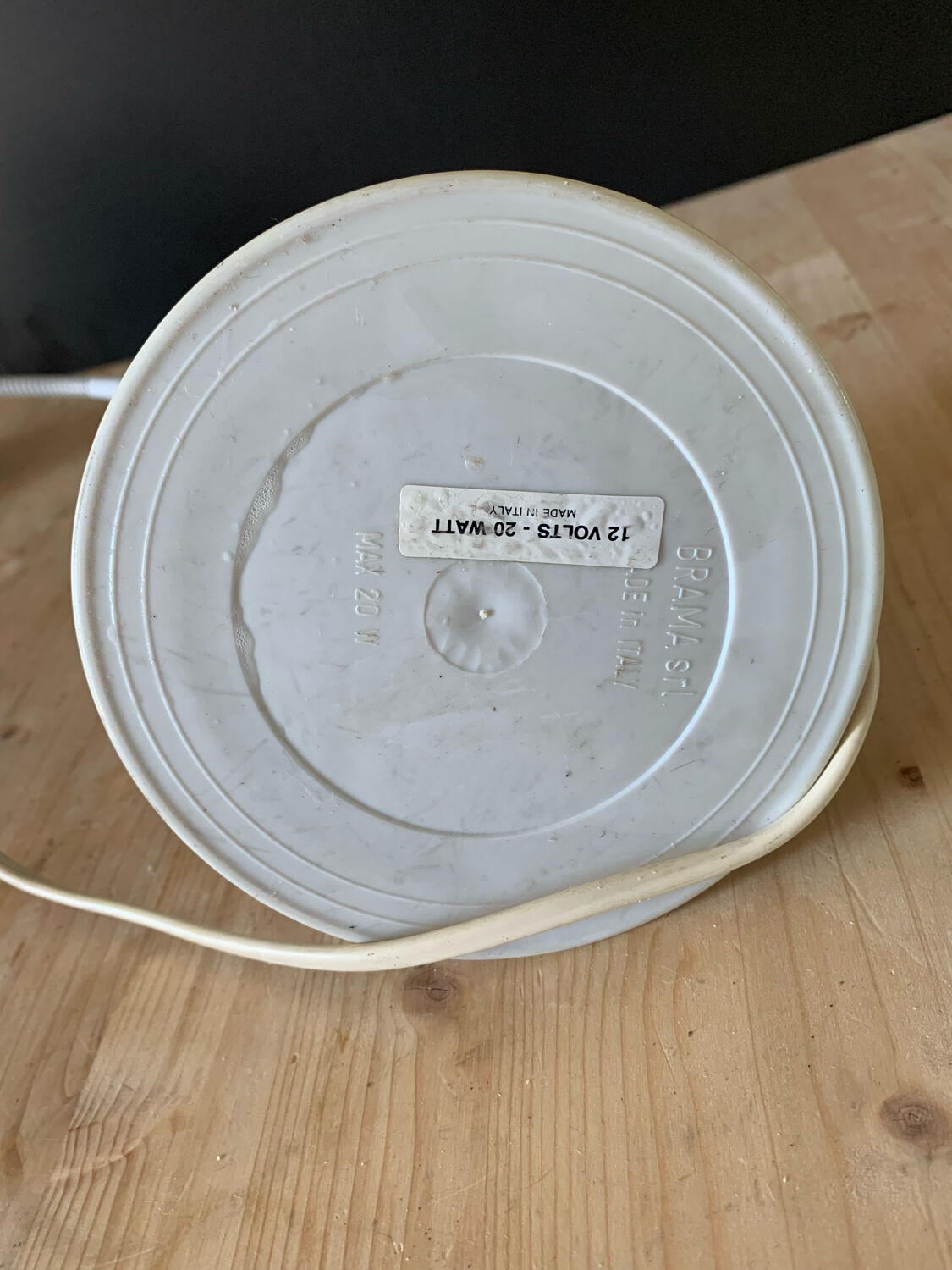 Lampe de bureau vintage Brama blanche