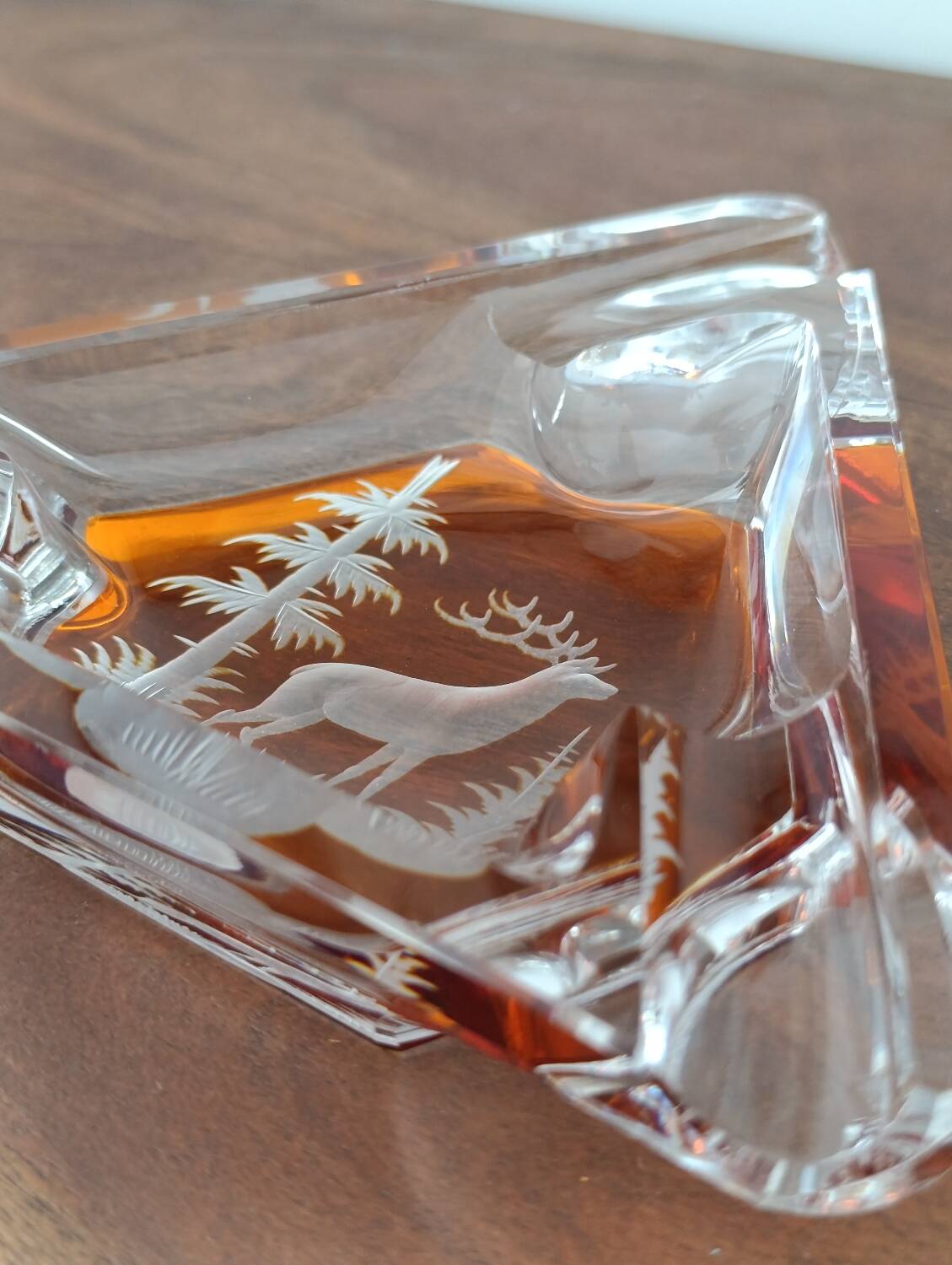 Amber Bohemian Crystal (Overlay) – Deer Ashtray/Pouch