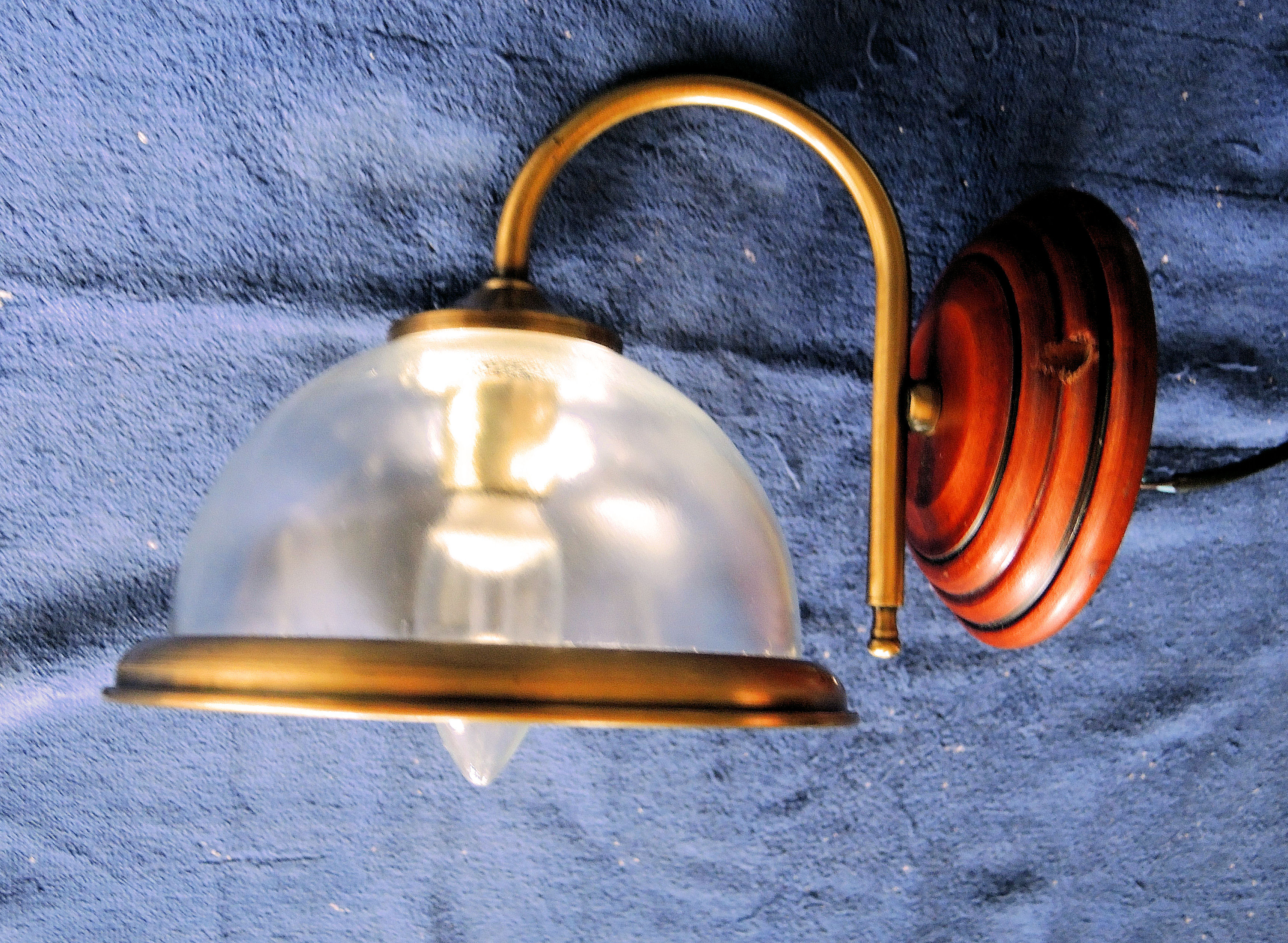 Glass sconce brass gold