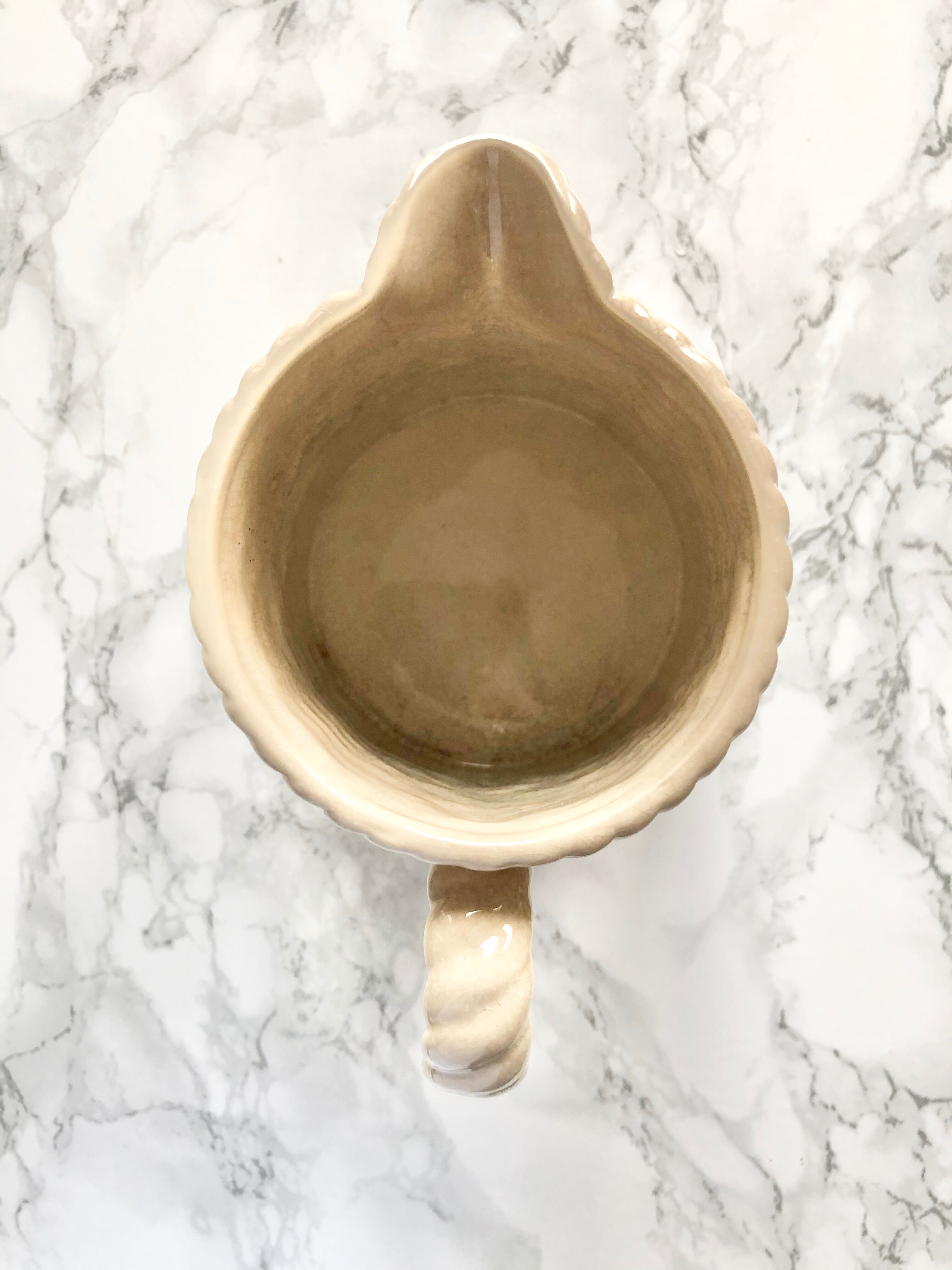 White pitcher, english manufacture Taunton Vale Pottery