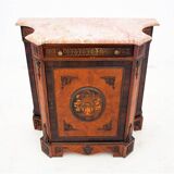 Commode marquetée, Italie, milieu du XIXe siècle.