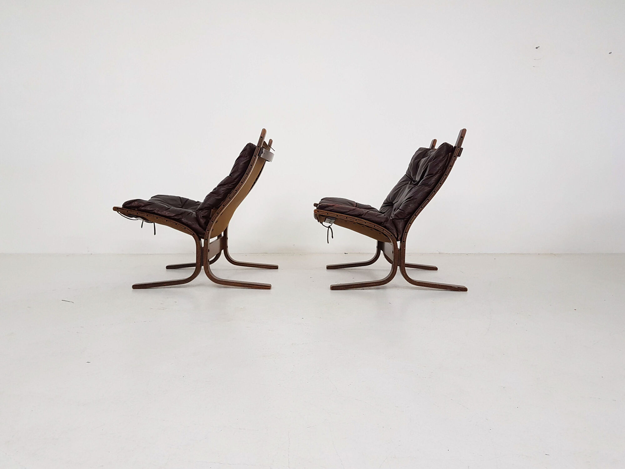 Set of 2 leather Ingmar Relling for Westnofa “Siesta” chairs, Norway 1960’s