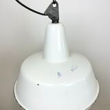 Suspension industrielle en émail blanc de Zaos, années 1960
