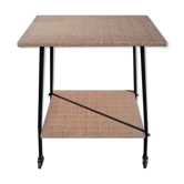 Serving table