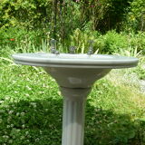 Art Deco washbasin of the Parisian palace Le Lutécia