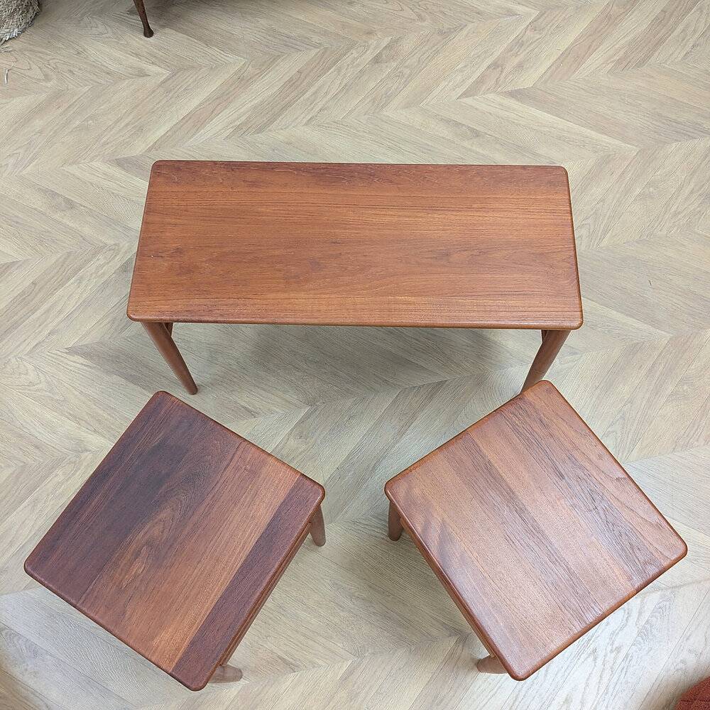 Table basse scandinave & 2 gigognes