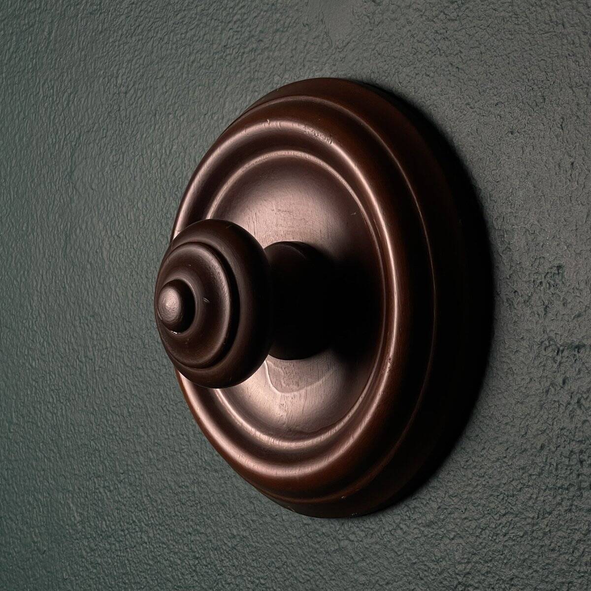 Art Deco wooden hangers, Italy, 1950s, set of 2