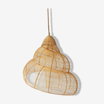 Rattan shell pendant light